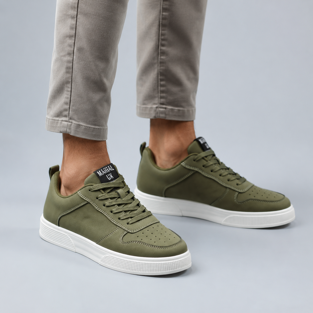 Men's Skate-Style Slip-Resistant Trainers Black Canvas