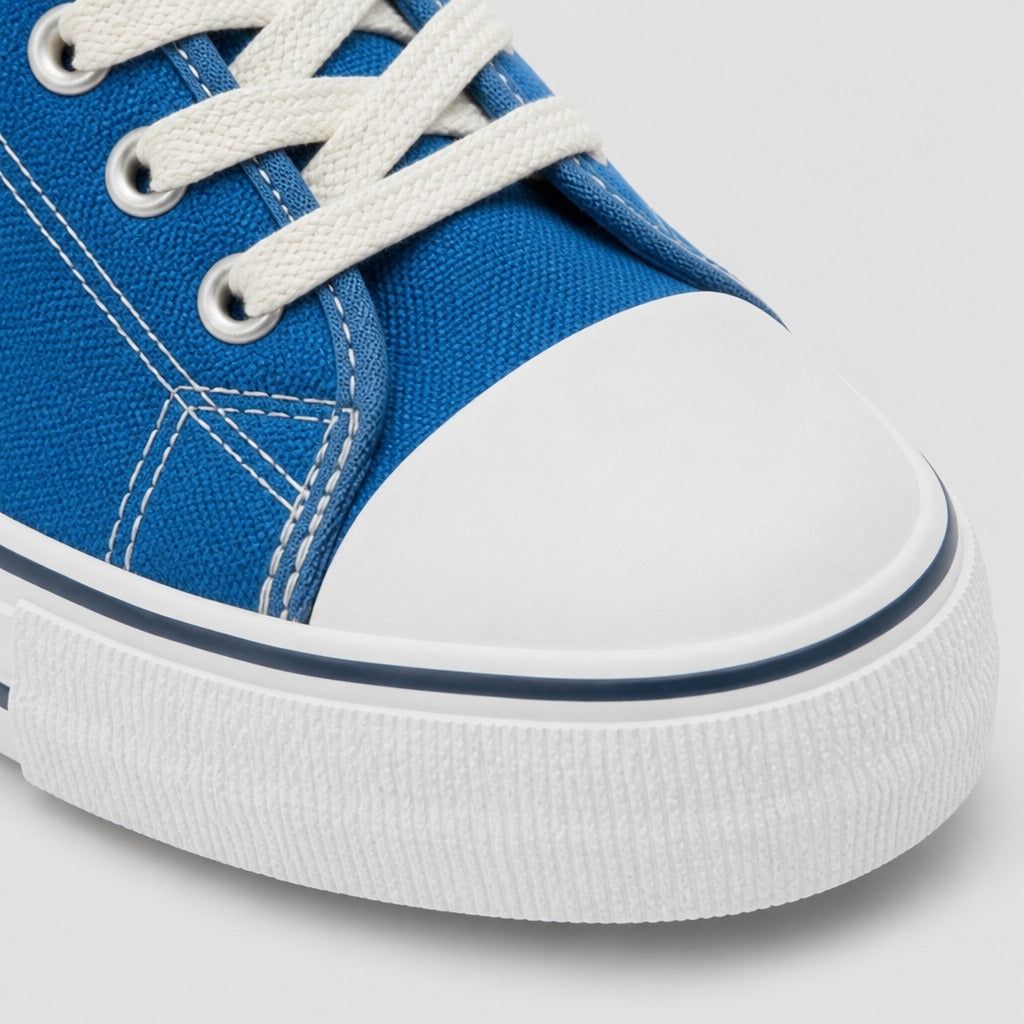 Men’s Canvas Lace-Up Trainers detail