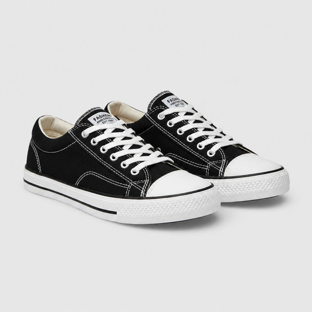 Men’s Canvas Lace-Up Trainers Black