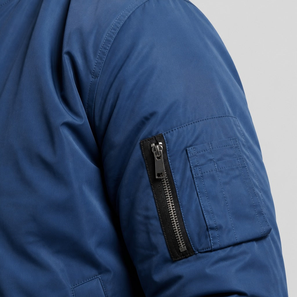 Men’s Classic Zip Bomber Jacket detail