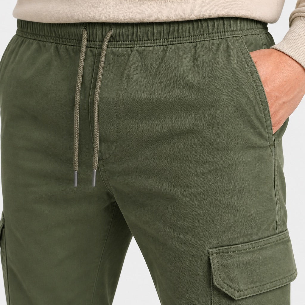 Men’s Cotton Cargo Joggers detail