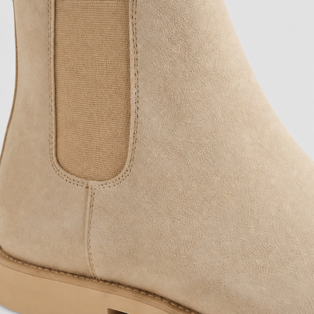Men’s Cow Suede Chelsea Boots detail