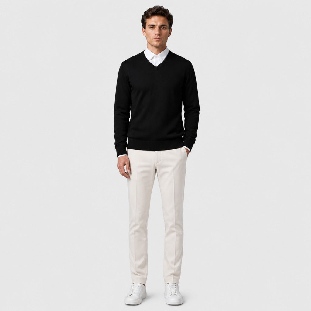 Men’s Fine Wool Blend V-Neck Jumper Black full length