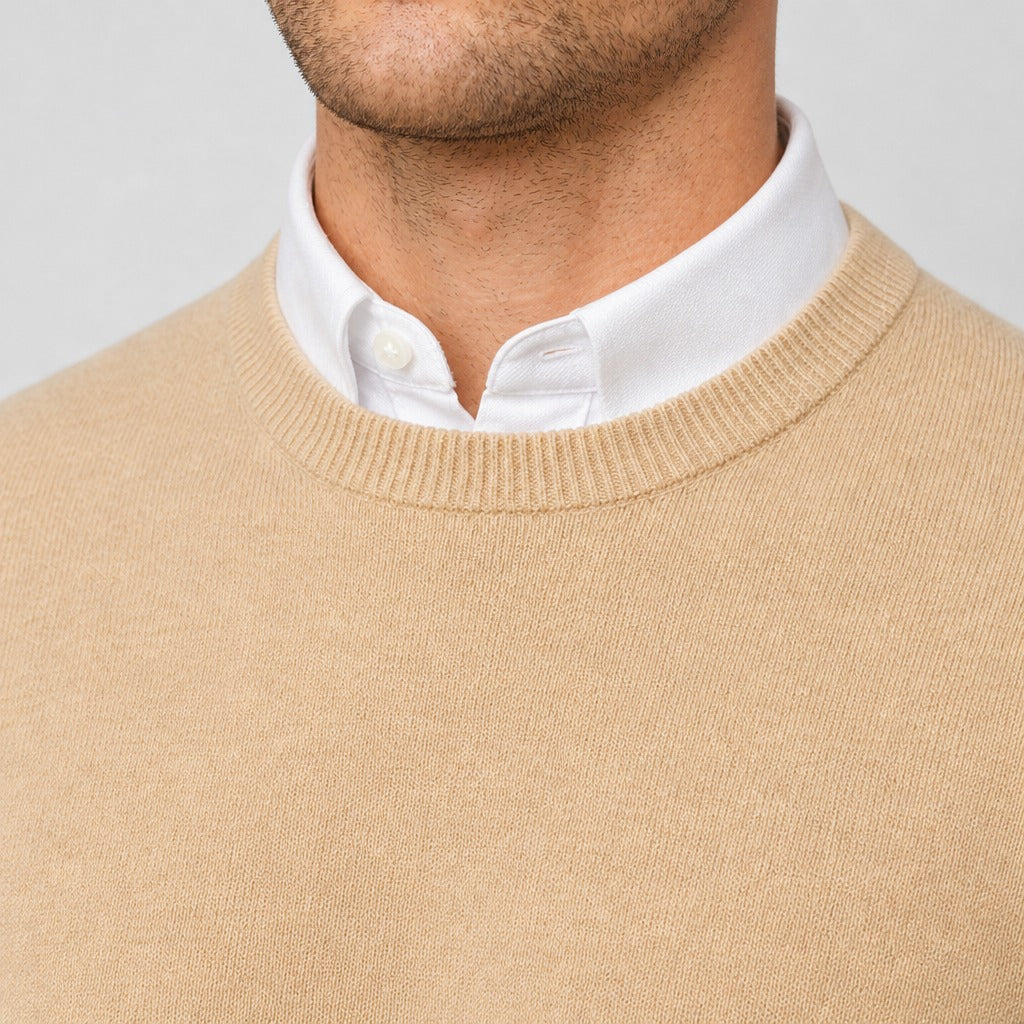 Men’s Fine Wool Crew Neck Jumper detail