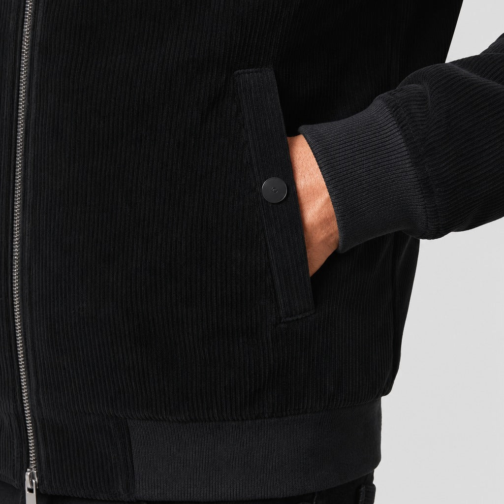 Men’s Fleece Zip-Up Jacket with Stand Collar detail