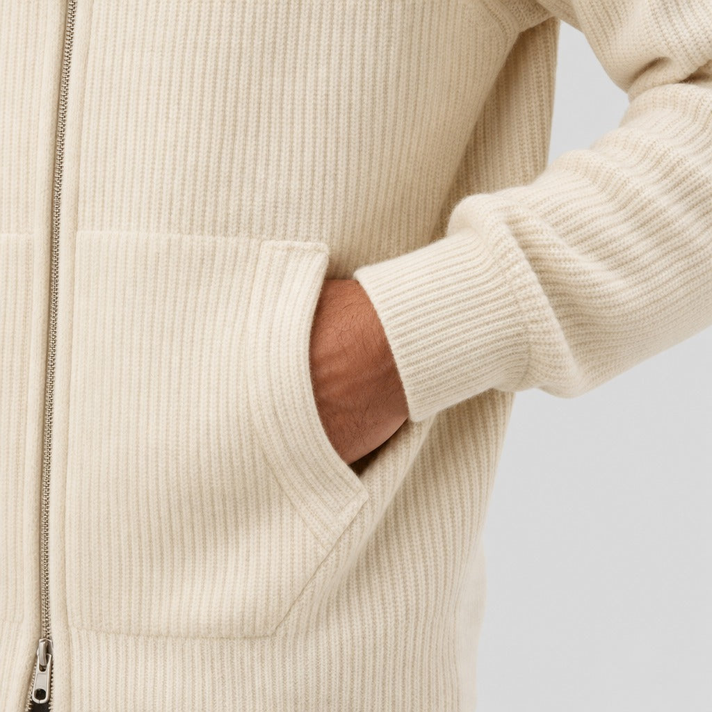 Men’s Hooded Knitted Wool Zip Jacket detail