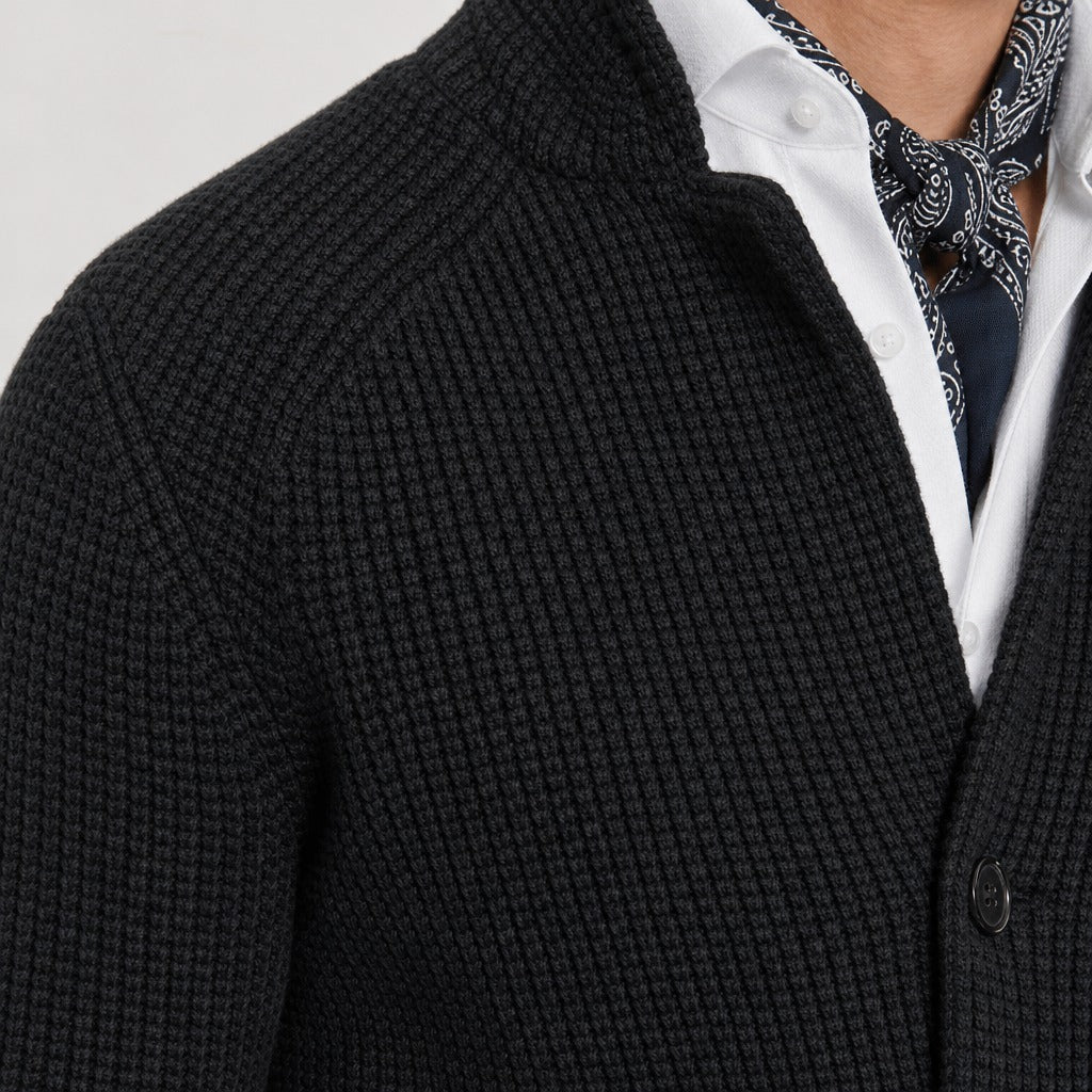 Men’s Knitted Wool Blazer detail