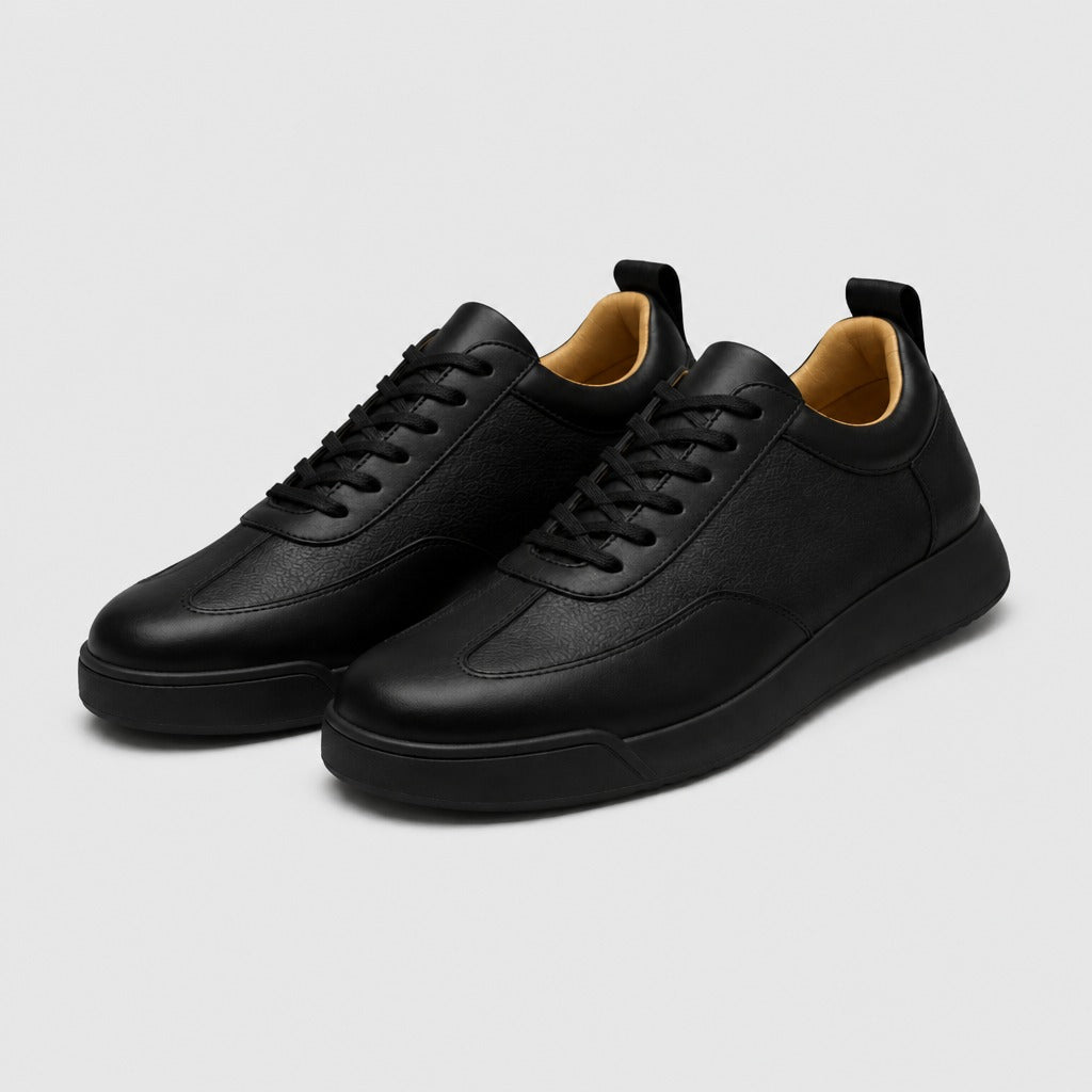 Men’s Leather Low-Top Trainers Black