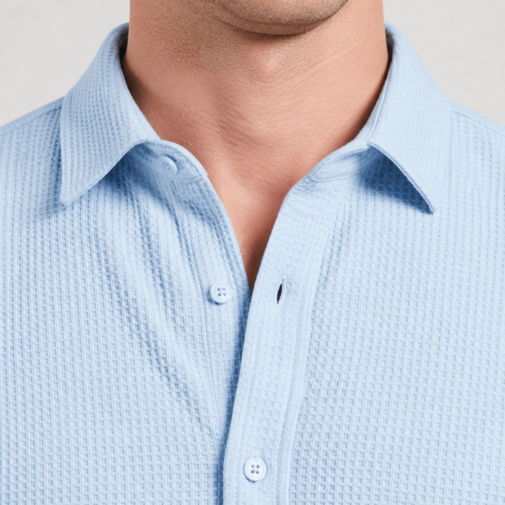 Men’s Lightweight Linen Shirt with Turn-Down Collar detail