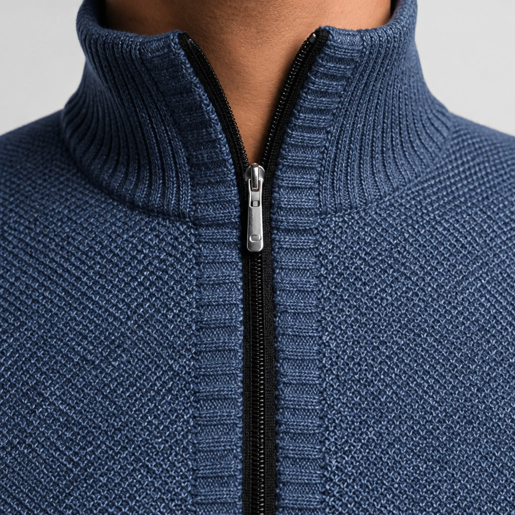 Men’s Mandarin Collar Zip-Up Jacket detail