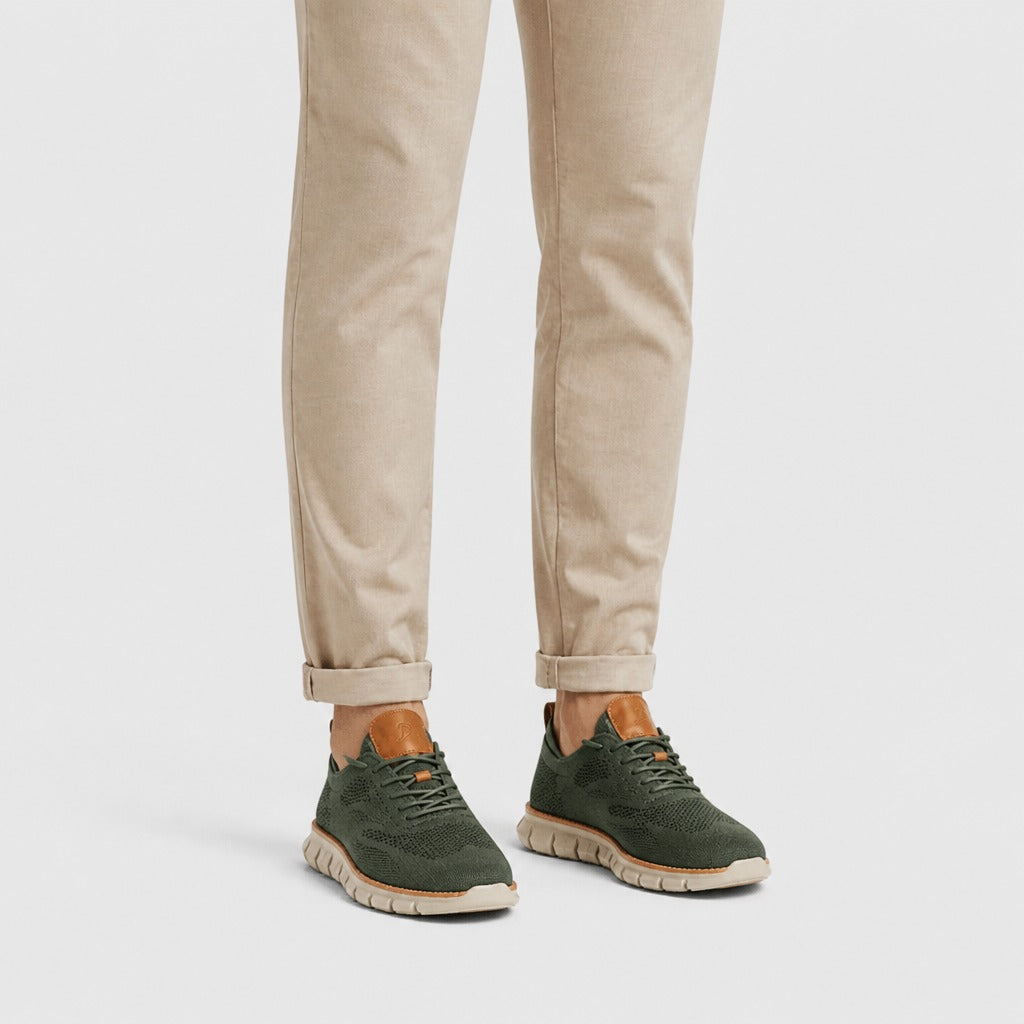 Men’s Mesh Trainers with EVA Insole Green worn