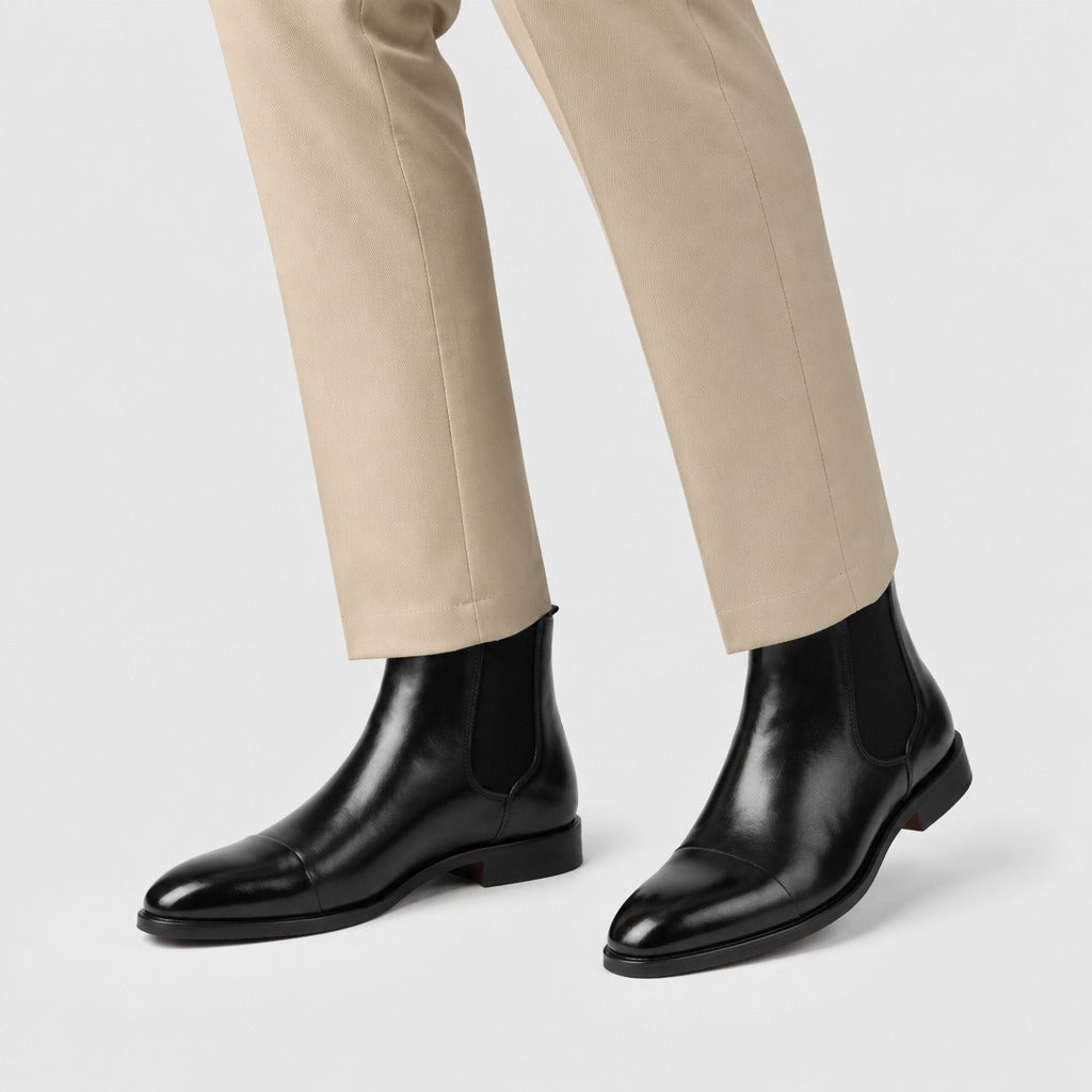 Men’s Pointed Toe Leather Chelsea Boots Ebony Black worn
