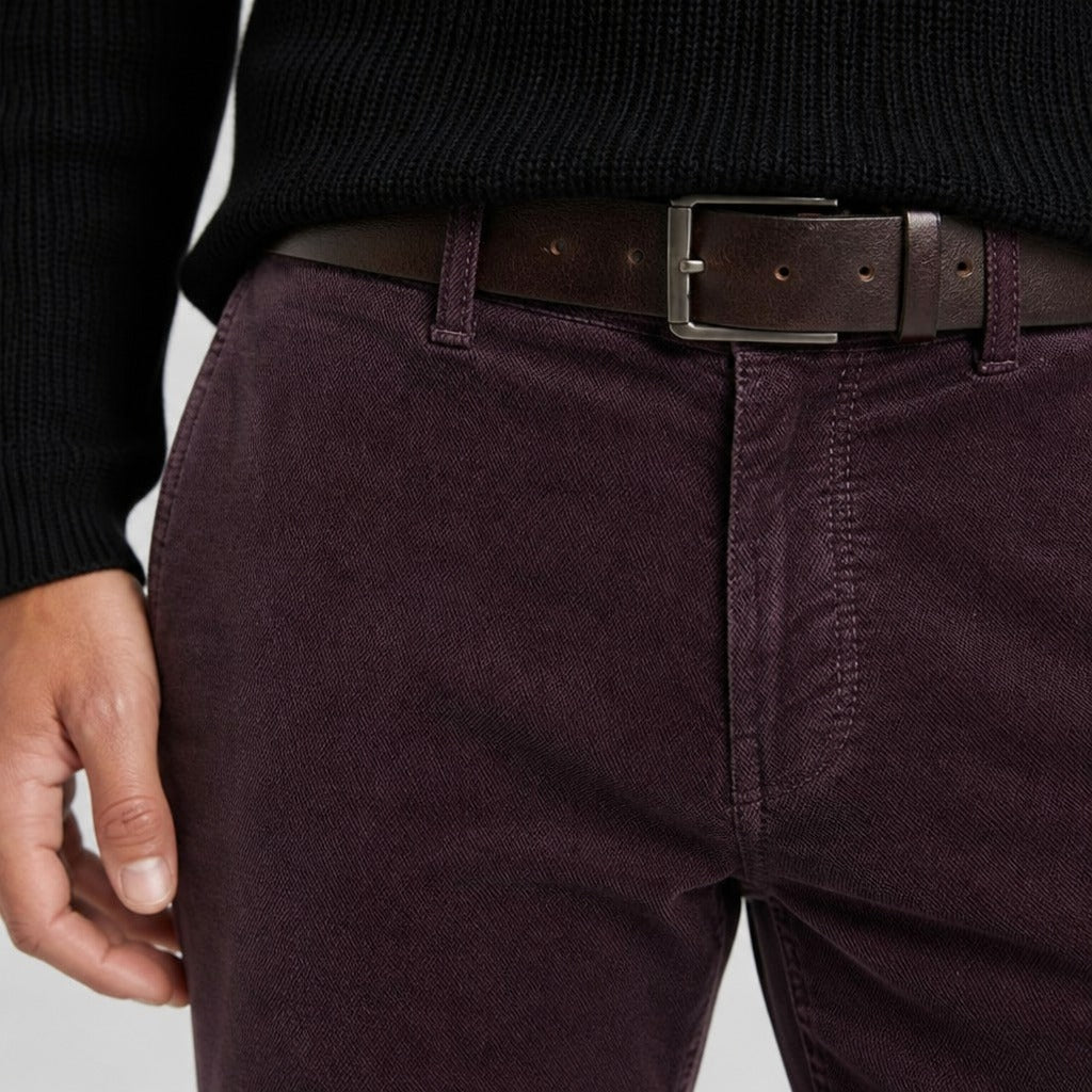 Men’s Regular Fit Straight Trousers with Zip Fly detail