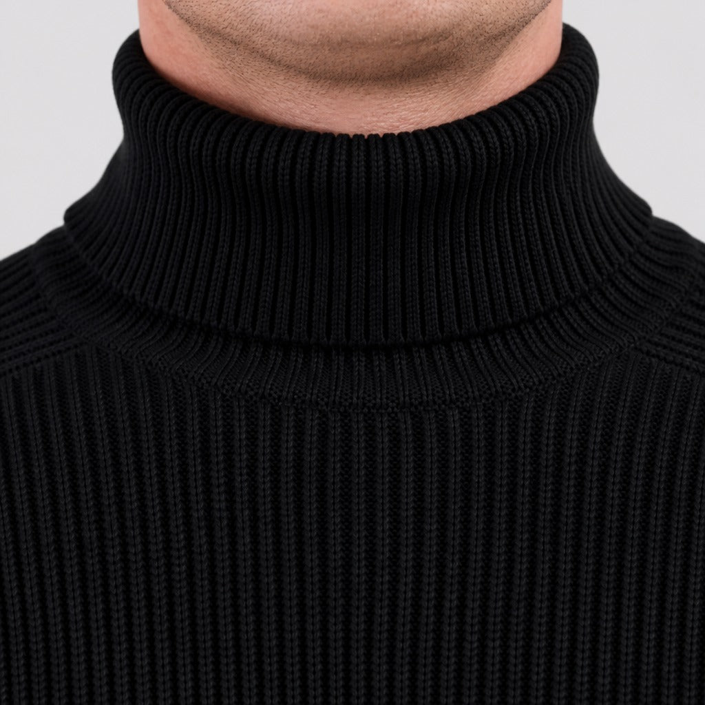 Men’s Ribbed Roll Neck Jumper detail