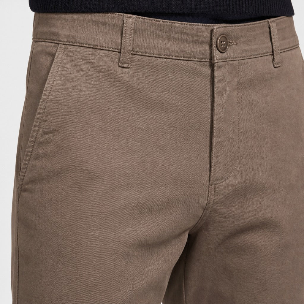 Men’s Slim Fit Chino Trousers detail