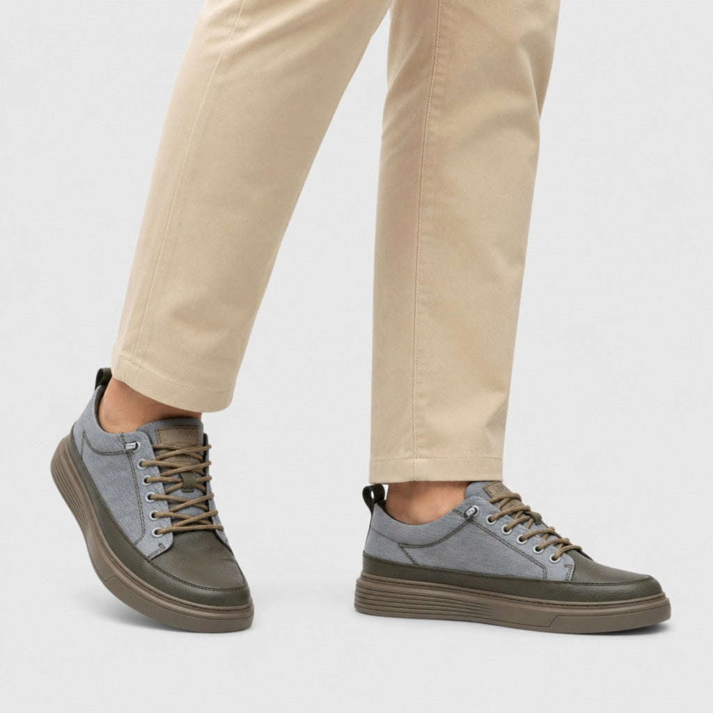 Men’s Suede Lace-Up Shoes Blue worn