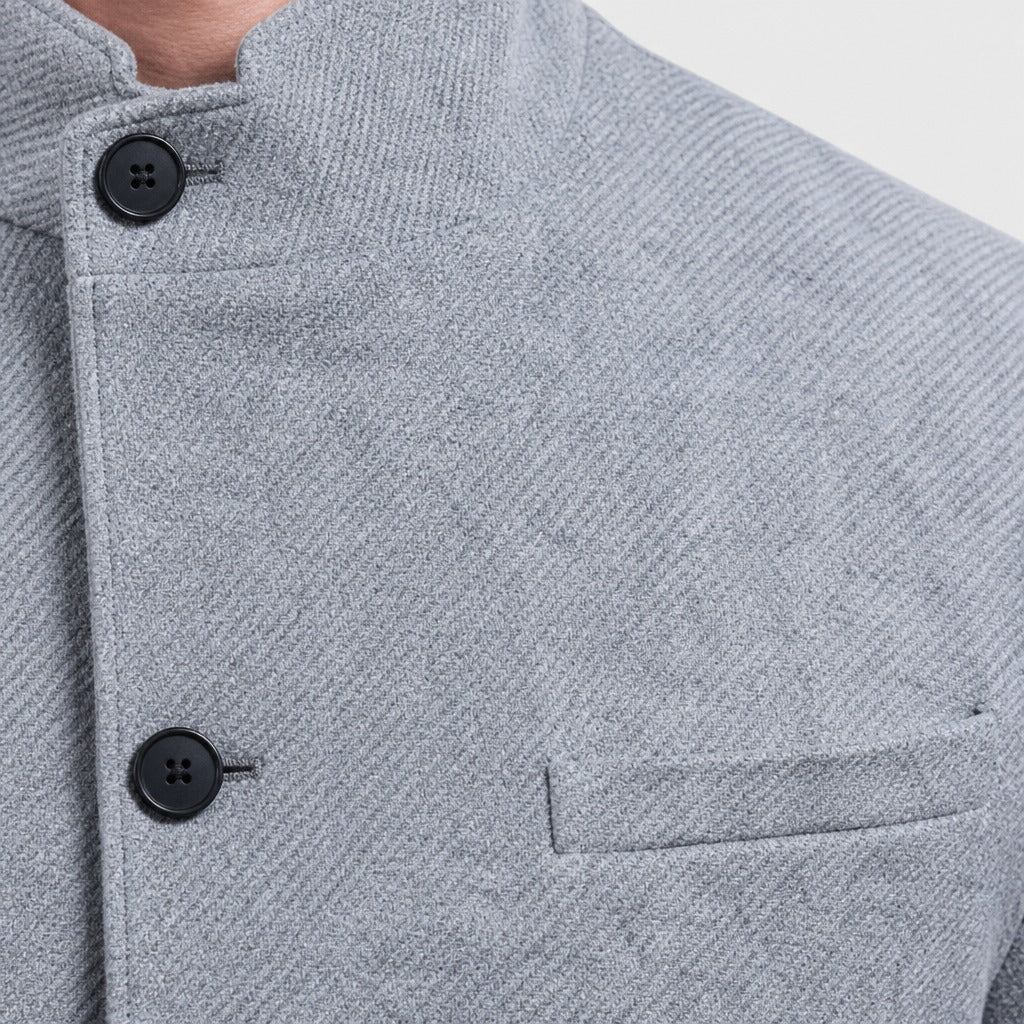 Men’s Tencel Button-Up Jacket detail
