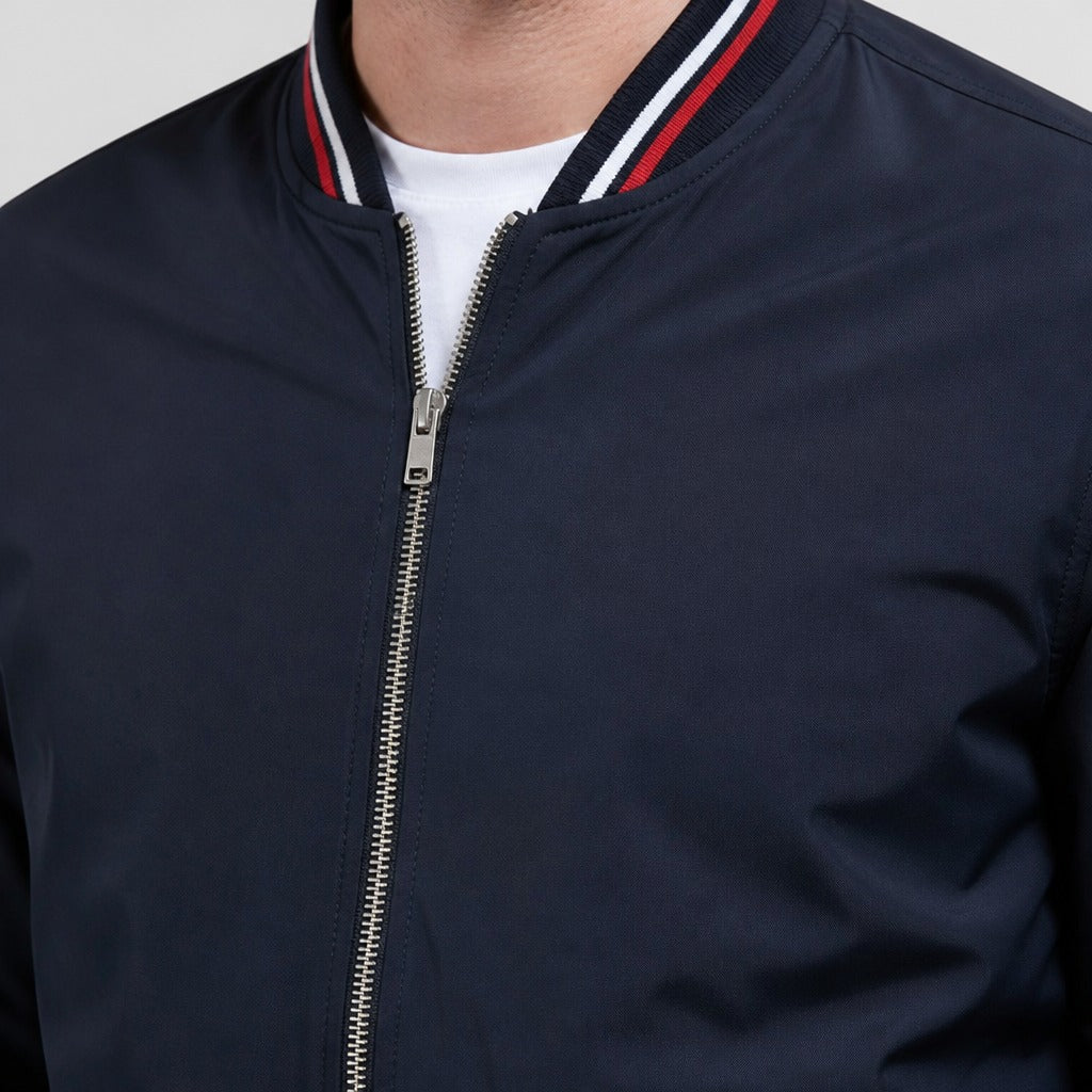 Men’s Waterproof Tactical Jacket detail