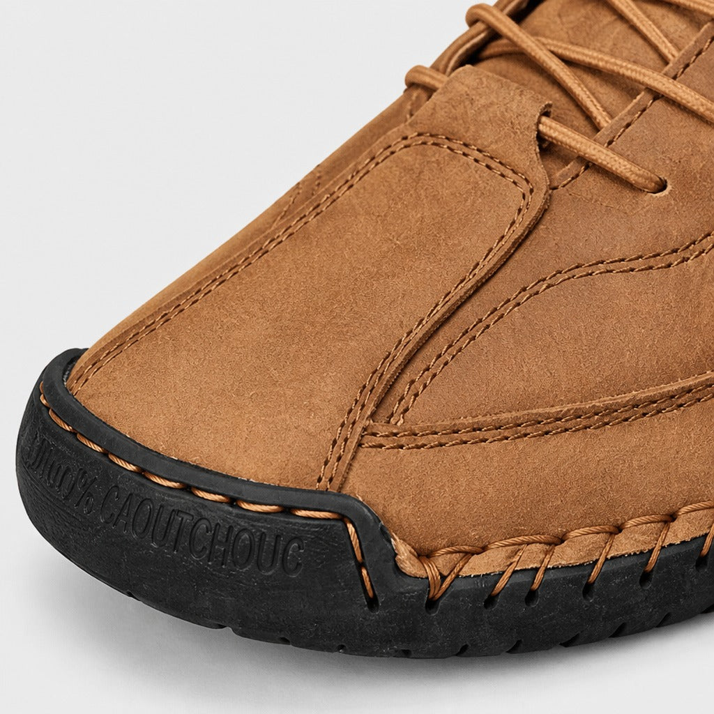 Men’s Wide Fit Lace-Up Hiking Shoes detail