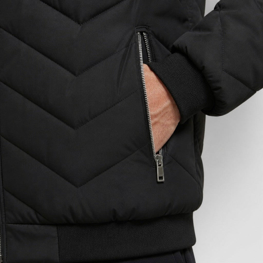 Men’s Windproof Zip-Up Jacket with Pockets detail